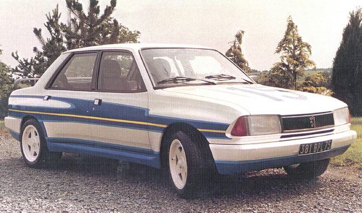 Peugeot 305 V6