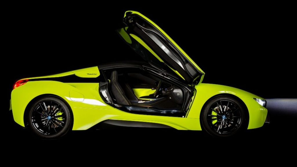 Neonparádé – BMW Limelight i8