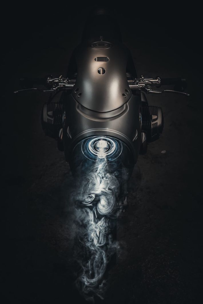 BMW R9T
