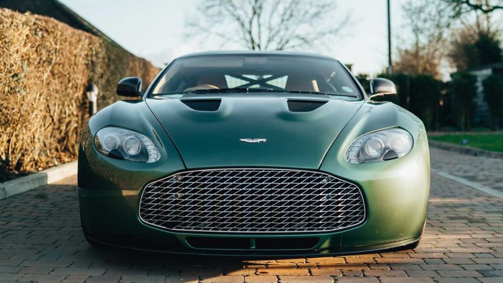 Könnyű lovas – Aston Martin V12 Zagato