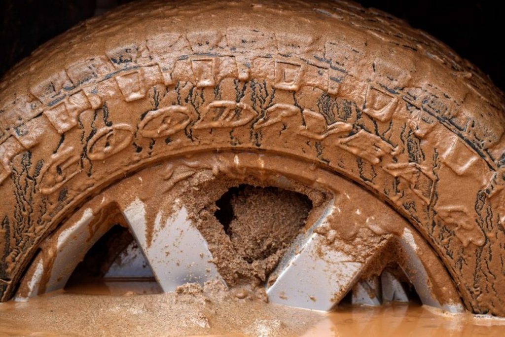 Goodyear abroncsokon érkezik a vadonatúj Land Rover Defender