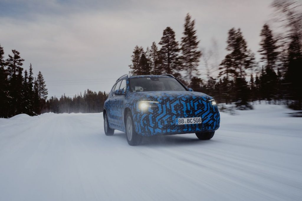 Tisztán elektromos jármű gyártásába fog a Mercedes-Benz Magyarországon