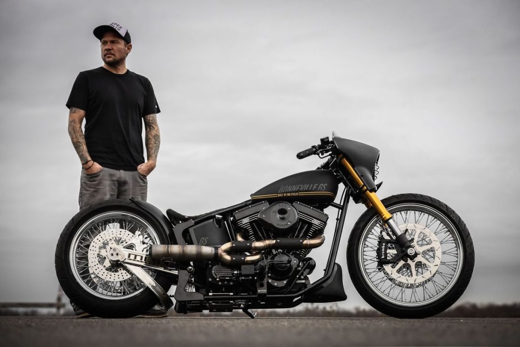 Bonneville GS