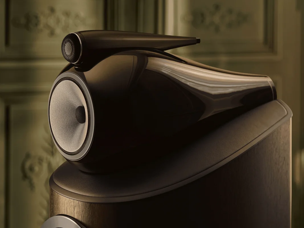 A Bowers & Wilkins 800 D5 különálló magassugárzója közelről