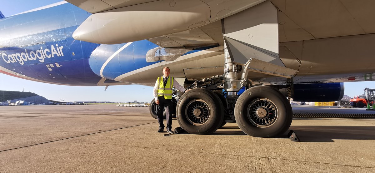 Szüle Zsolt B747-es pilóta