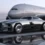 A Mercedes-Benz Vision Timeless ezüst koncepcióautó egy Airbus A380 előtt