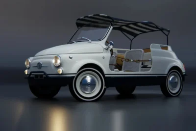 Nyitott karosszériás, fehér Fiat 500 Spiaggina restomod csíkos vászontetővel